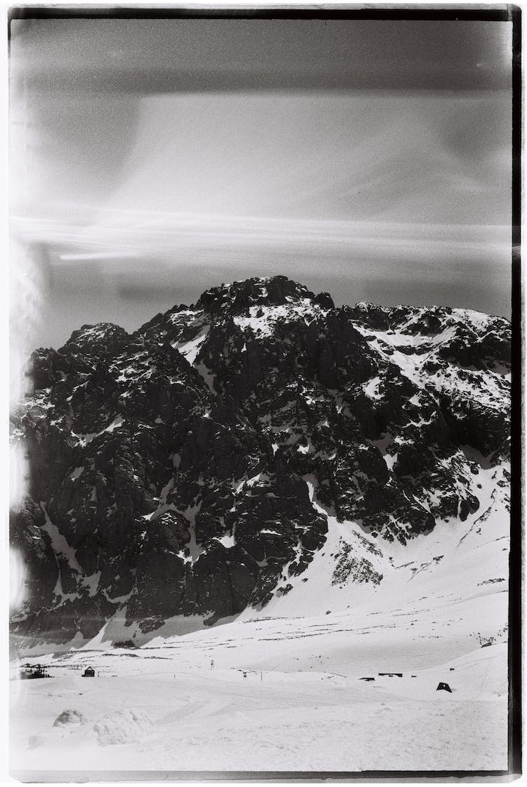 nieve blanco y negro paisaje montanas