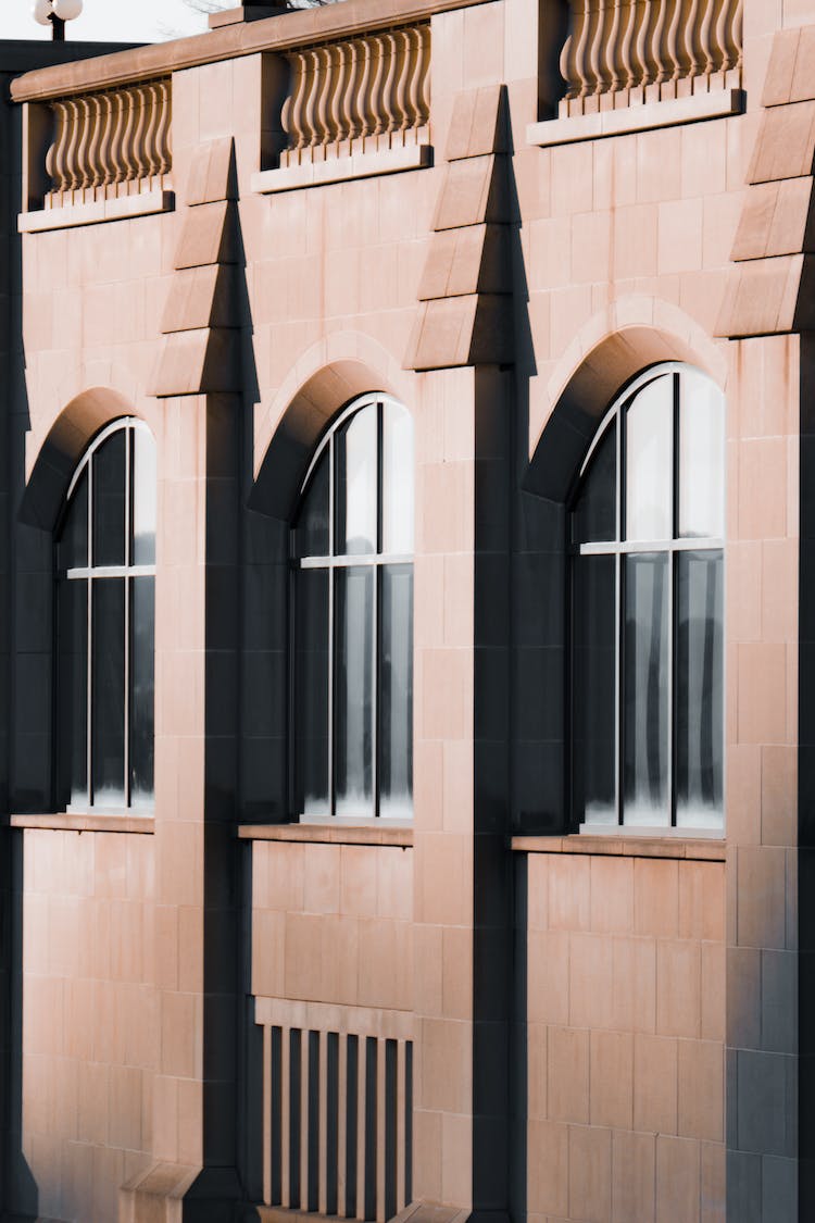 edificio pared ventanas iglesia