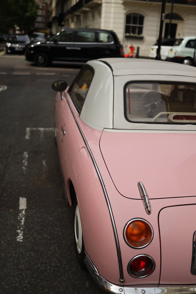 coche rosa transporte automovil