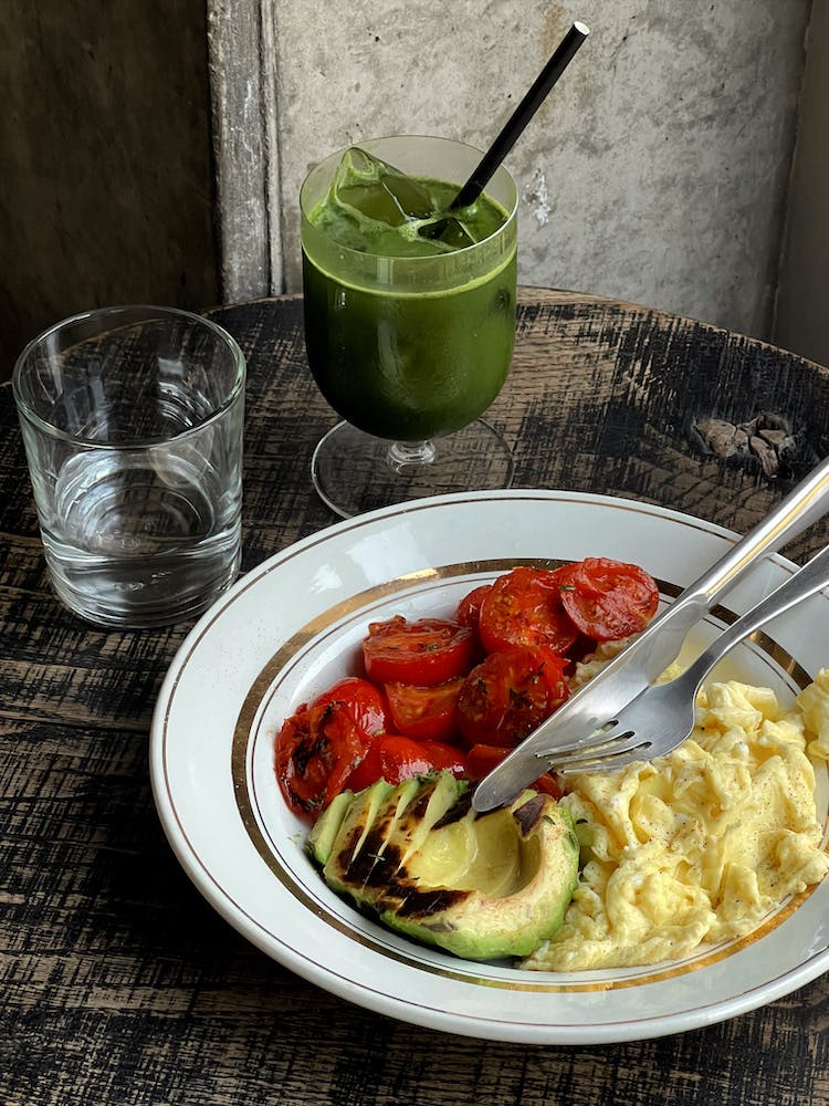 sano tomates desayuno huevo