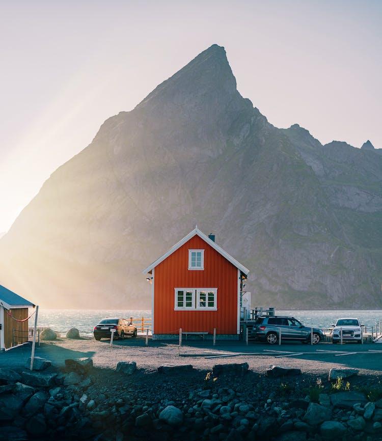 noruega casa en lofoten maison dans le lofoten a reine