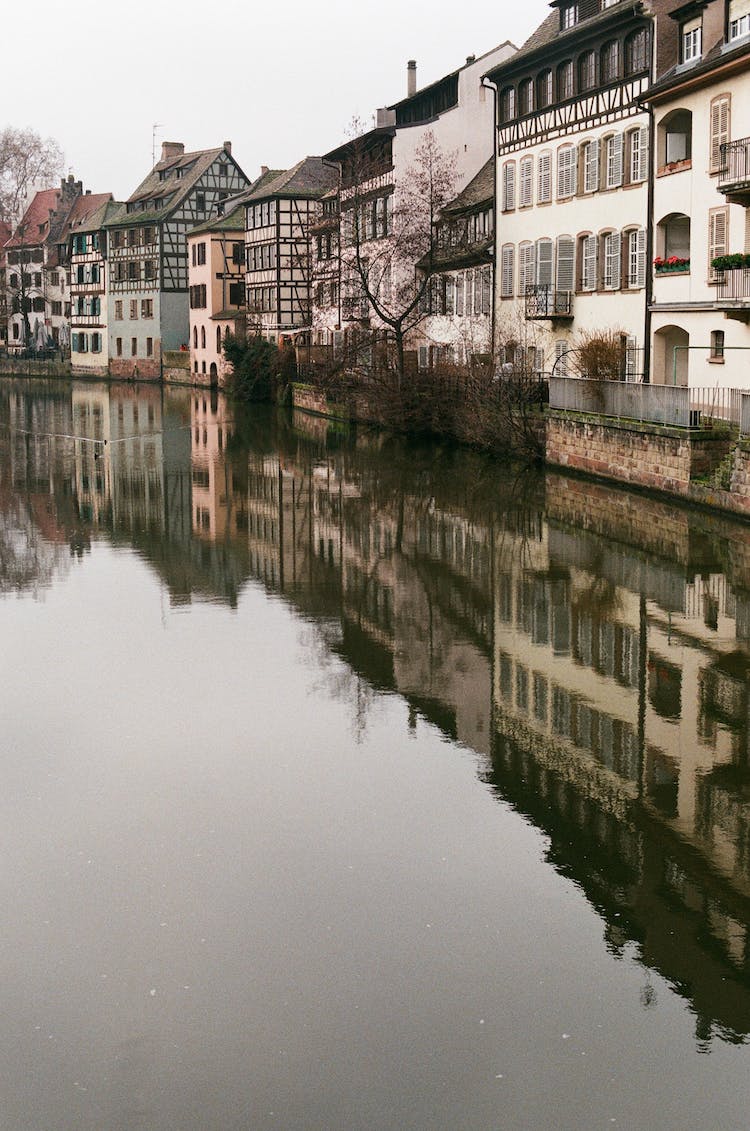 ciudad paisaje francia agua