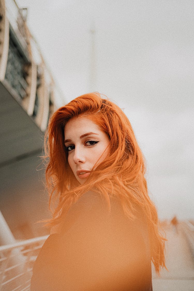 mujer pelirrojo pelo rojo cabello rojo