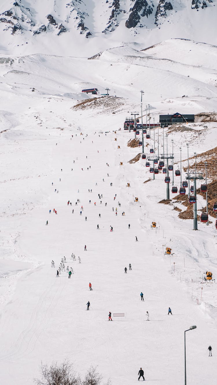 resfriado nieve invierno colina