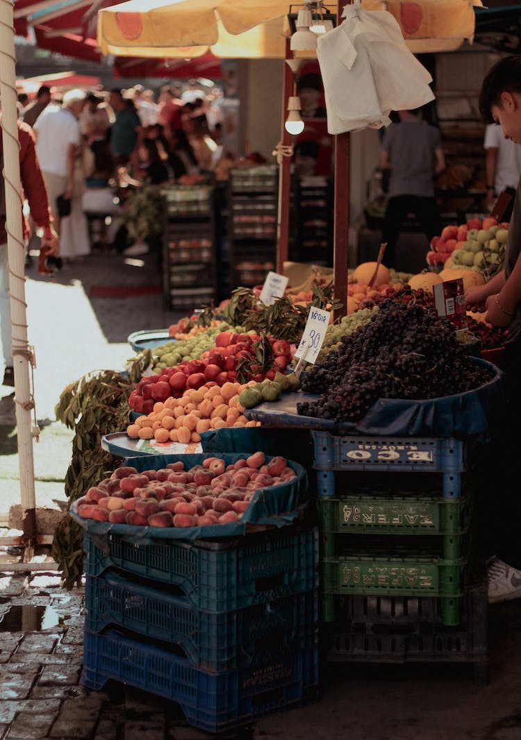 mercado callejero fruta fresco pueblo