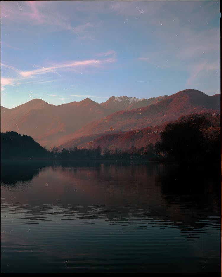 paisaje montanas naturaleza agua