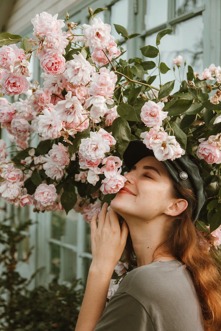 persona mujer floracion flor